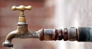 Сьогодні «Водоканал» відключатиме боржників на Київській