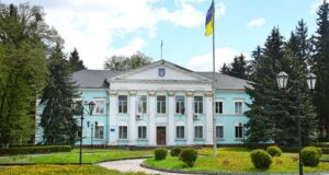 Достроково припинили повноваження міського голови Коростишева та секретаря міськради