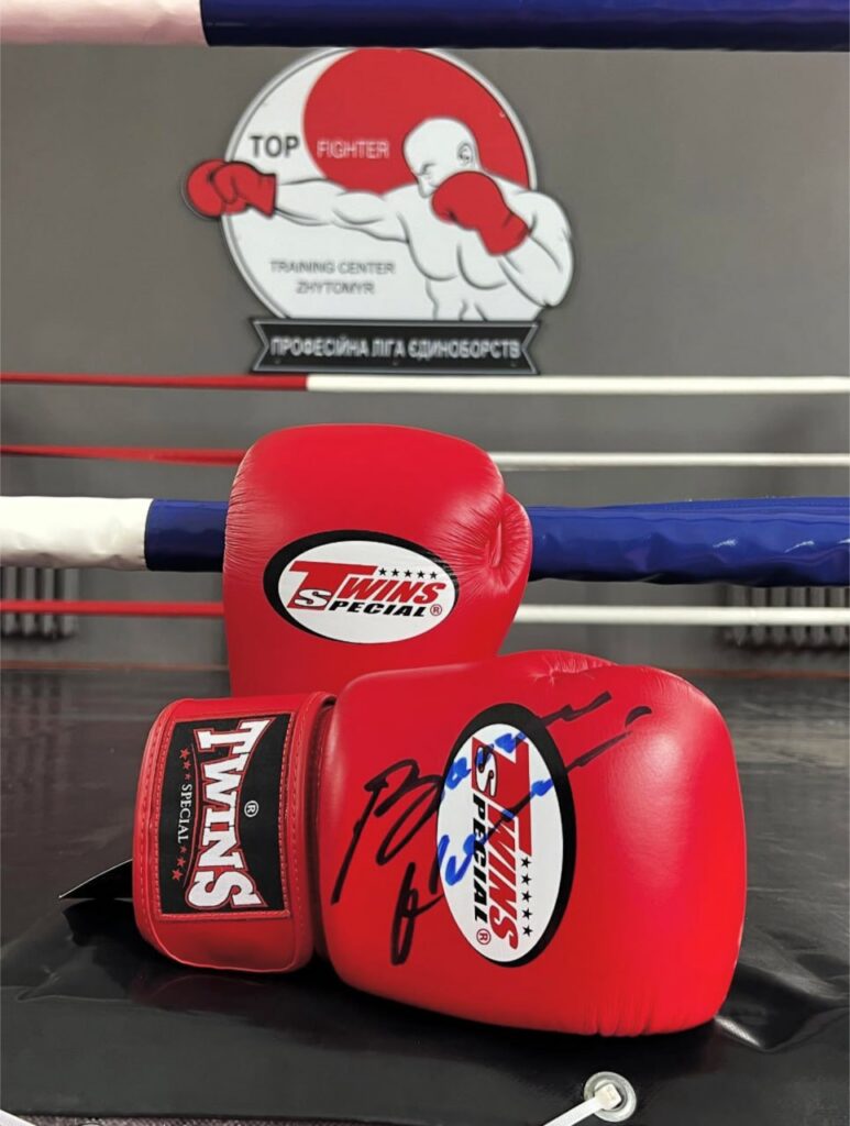 Благодійний турнір з таїландського боксу зібрав лише половину суми...