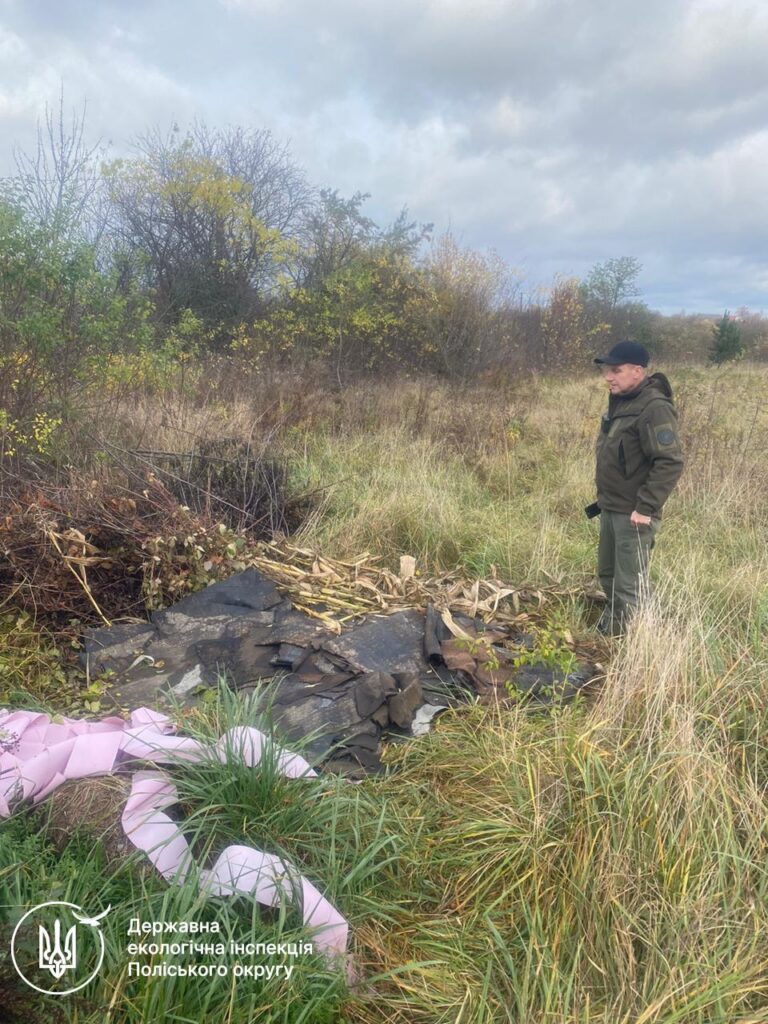 Стихійні сміттєзвалища біля Житомира: екоінспектори зафіксували порушення в Оліївській...