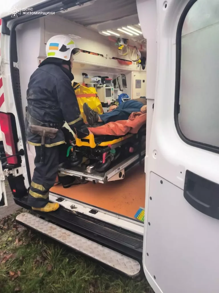 У Бердичеві рятувальники допомогли 78-річній жінці вибратися з підвалу