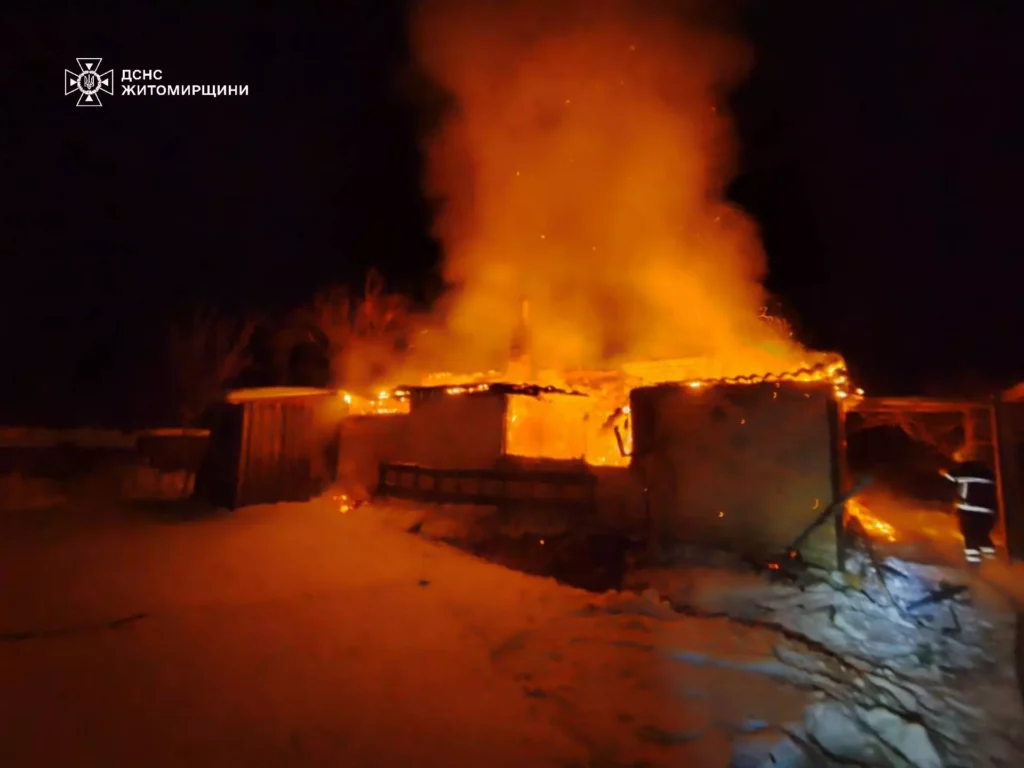 ДСНС Житомирщини за добу 28 разів виїжджала на пожежі...