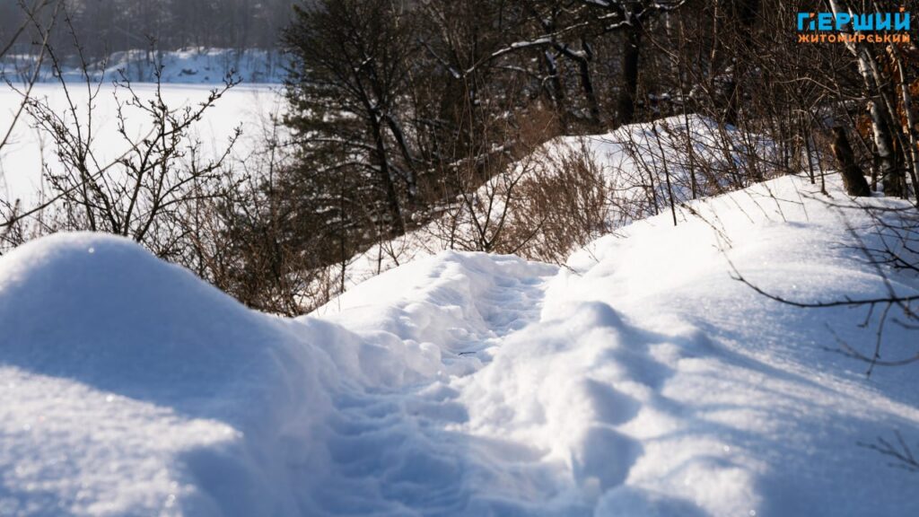 Зимовий Соколовський кар’єр у Житомирі: мороз, сонце і крига