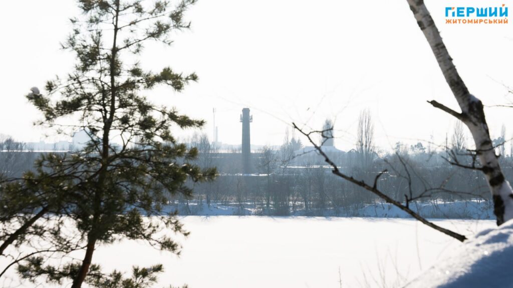 Зимовий Соколовський кар’єр у Житомирі: мороз, сонце і крига