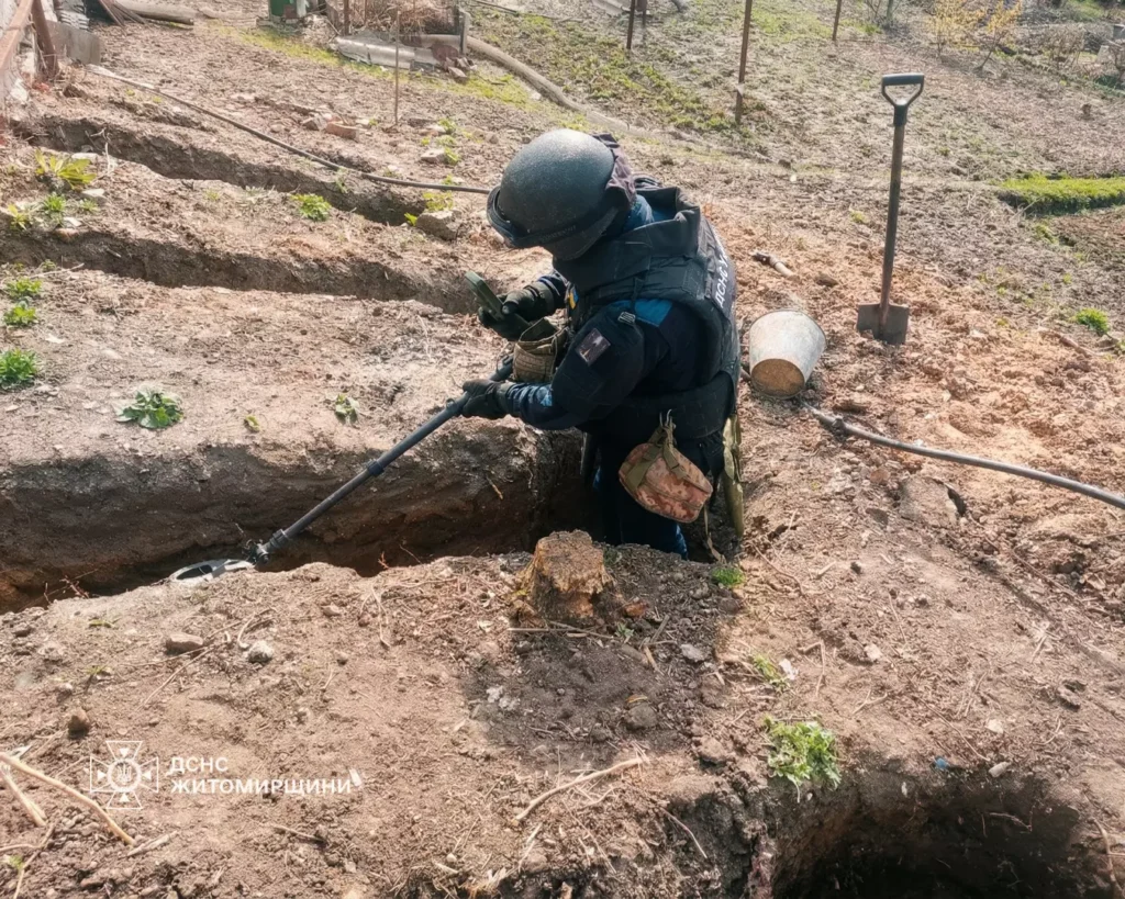 артилерійський снаряд