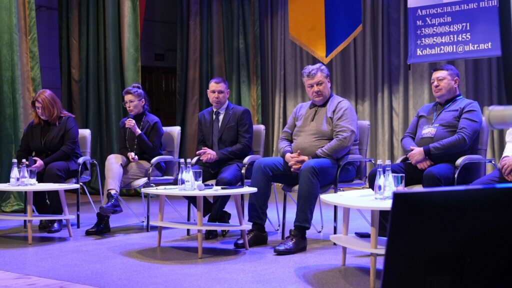 У Коростишеві громадам Житомирщини презентували механізми оновлення спецтехніки через...