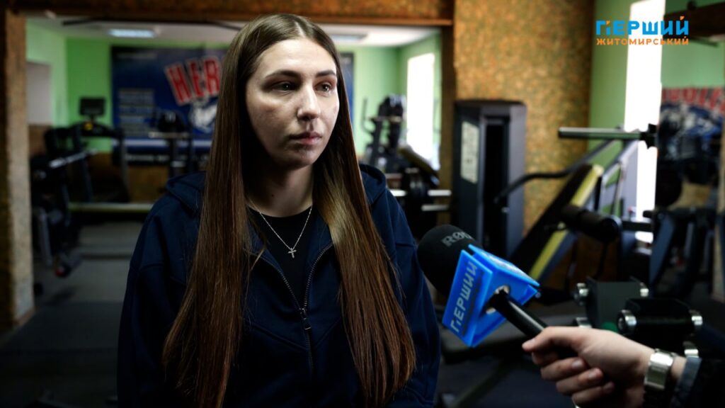 Екстремальний жим у Житомирі: молодь змагалася на кількість повторень