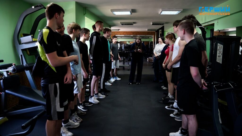 Екстремальний жим у Житомирі: молодь змагалася на кількість повторень