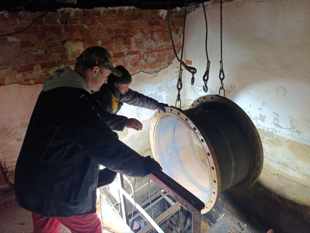 встановили новий каналізаційний колектор