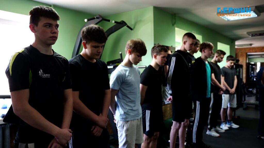 Екстремальний жим у Житомирі: молодь змагалася на кількість повторень