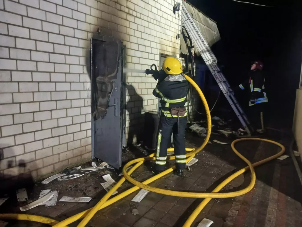 У Бердичеві під час пожежі в гаражі травмувалися троє...