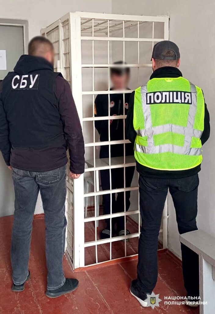 Отруїли військового