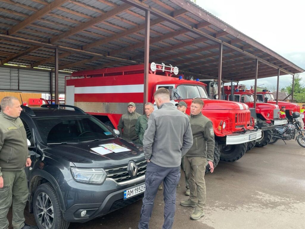 Наслідки падіння дронів та масштабна пожежа в заповіднику: що...
