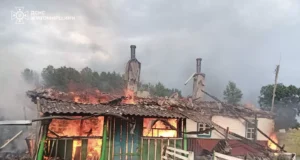 За крок від повного знищення був будинок на Звягельщині пожежа у звягельському районі