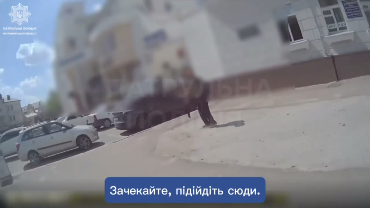 Слідчо-оперативна група на місці події фіксує правопорушення