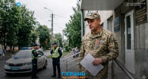 Суд покарав військового за побиття поліцейського біля ТЦК