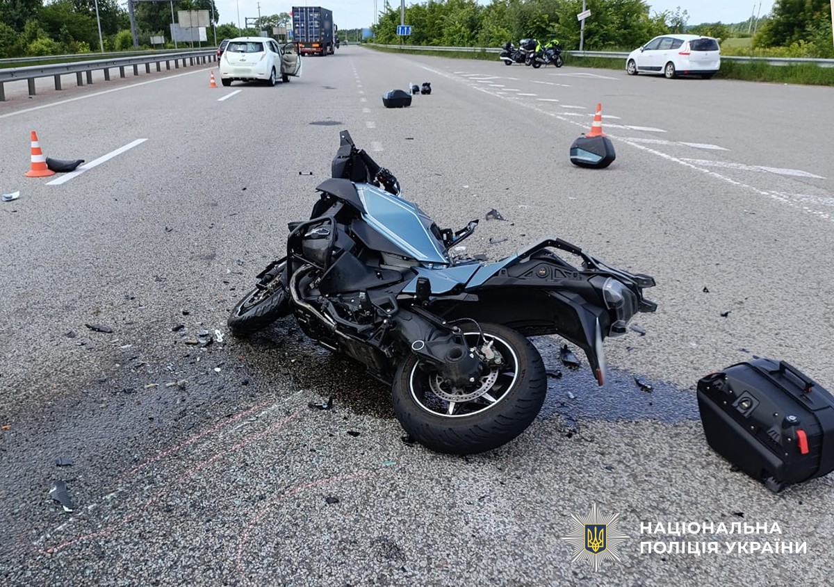 Наслідки аварії на трасі Київ-Чоп