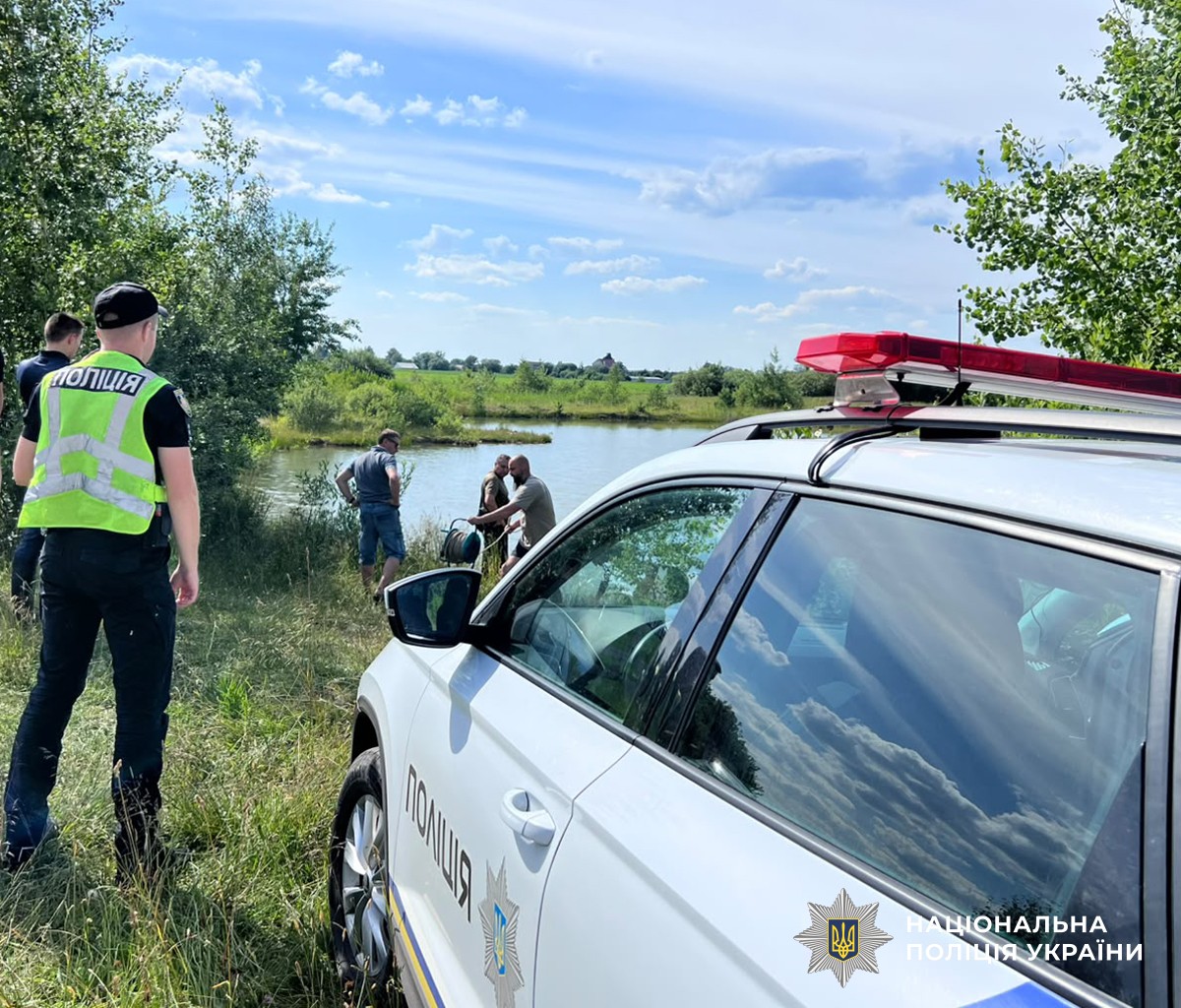 Поліція на місці загибелі підлітка в Романові