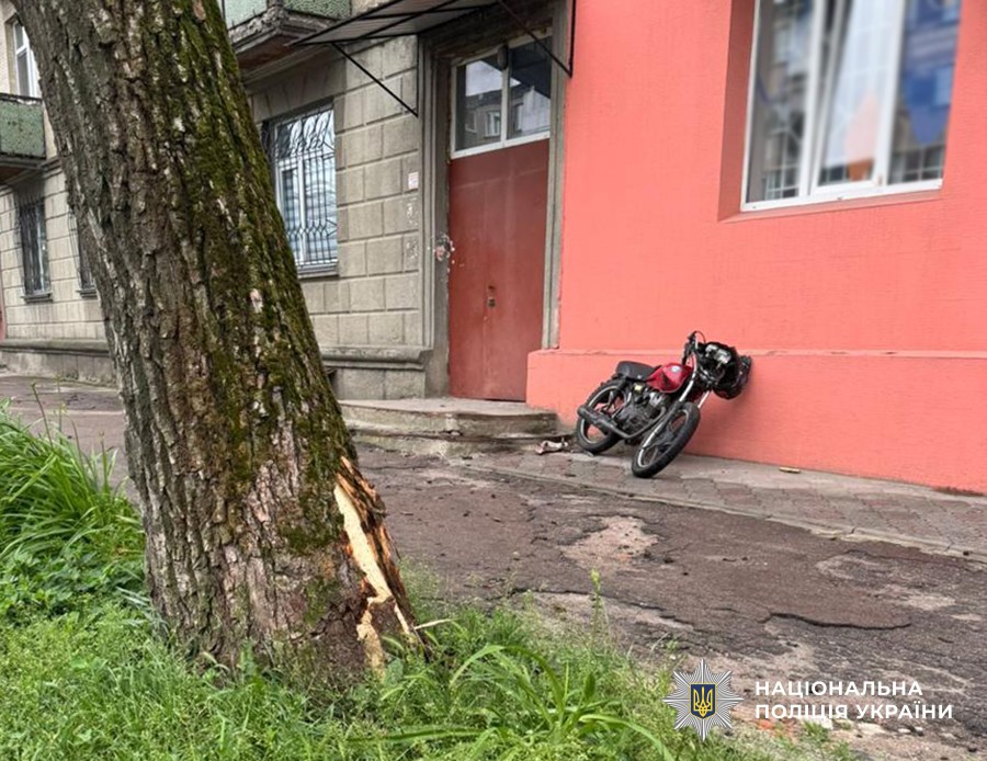 Аварія у Бердичеві за участю Porsche та мотоцикла