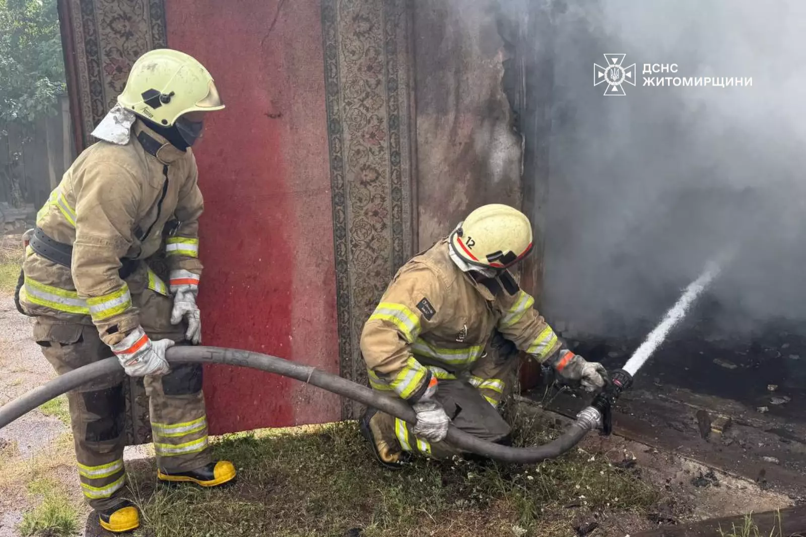 Пожежа в господарській будівлі в Овручі
