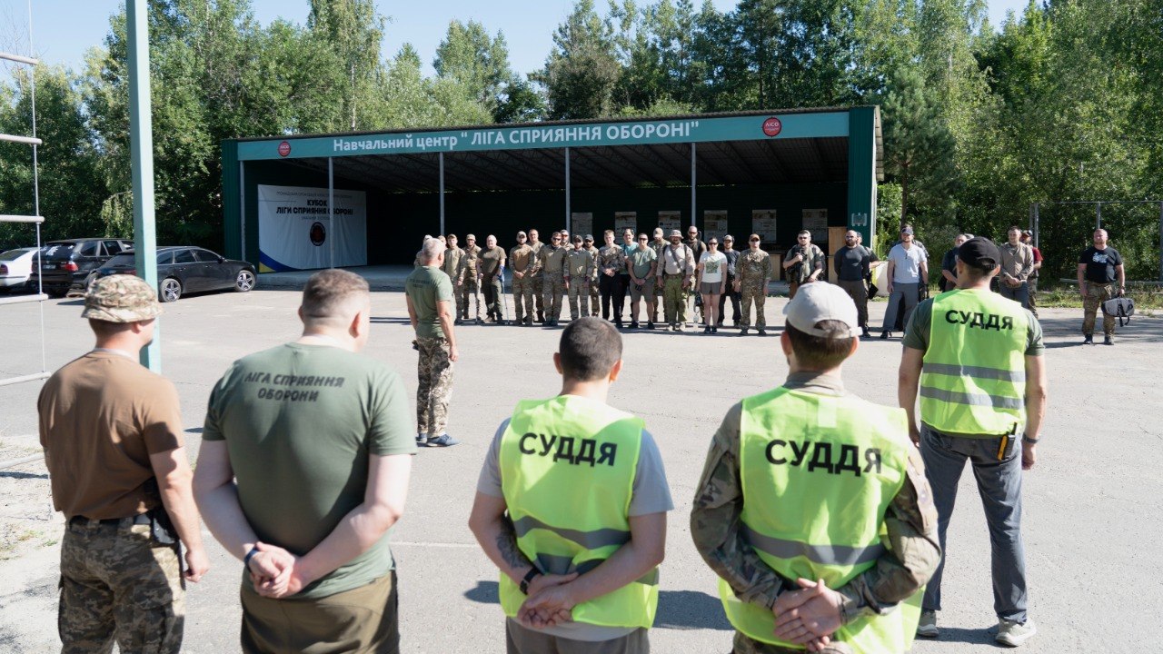 Стрільба з карабіна на змаганнях у Житомирі