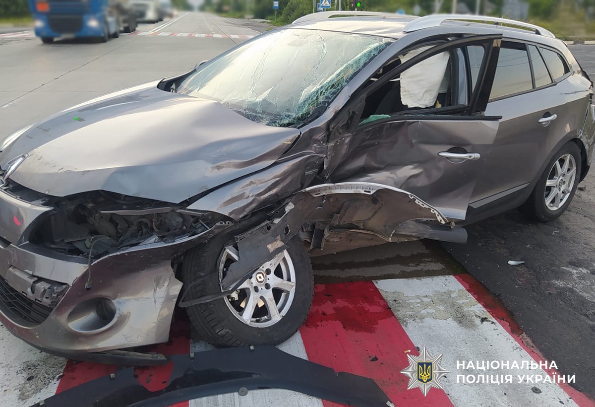 ДТП у Коростені з мінівеном Kia та Renault