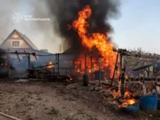 Пожежа в Корнині ледь не лишила без покрівлі людей пожежа у Корнині