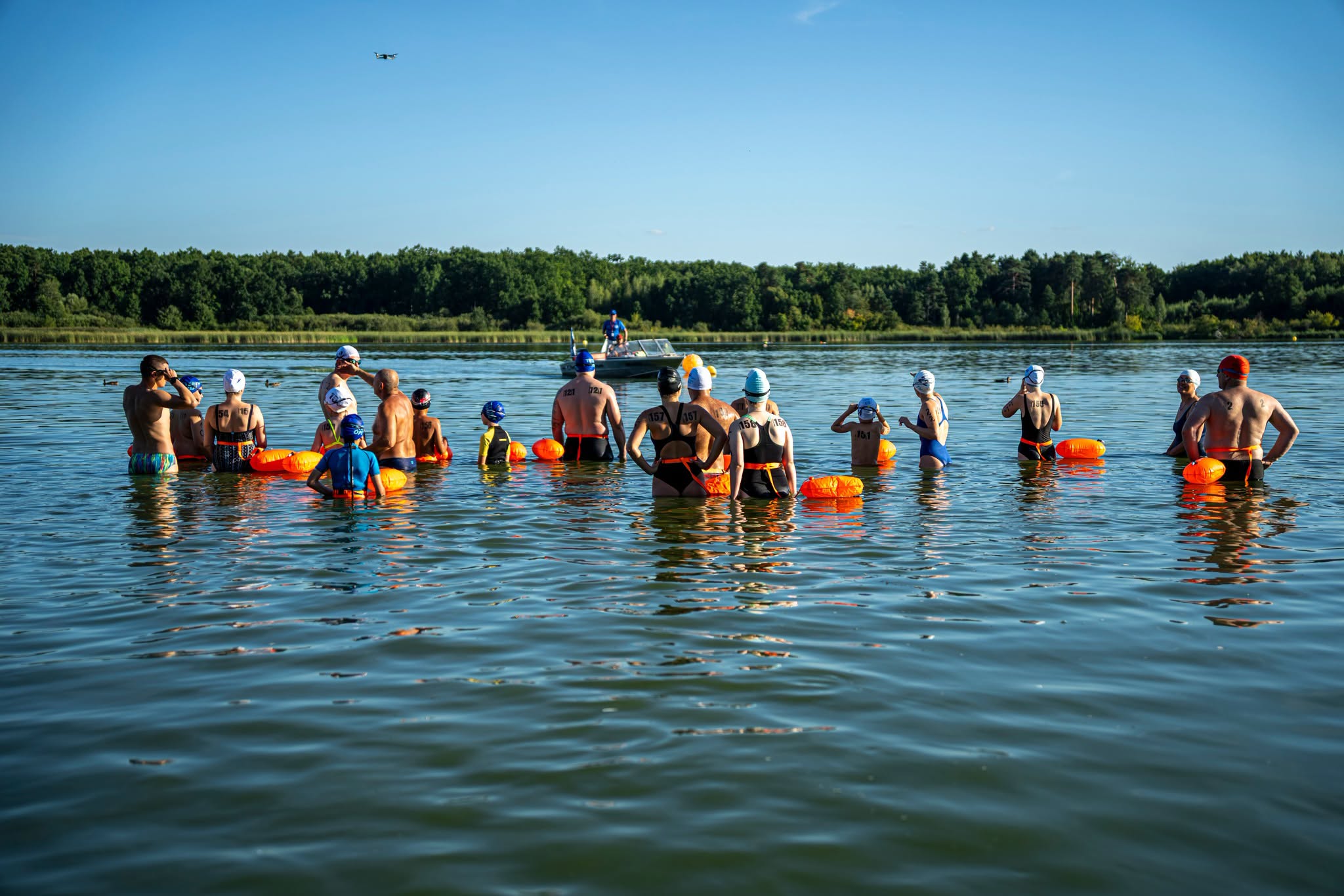 Плавці на відкритій воді у гідропарку Житомира