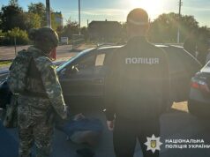 Кримінальний авторитет та пенсіонер вимагали 8000 доларів в жителя Коростеня вимагання у коростені